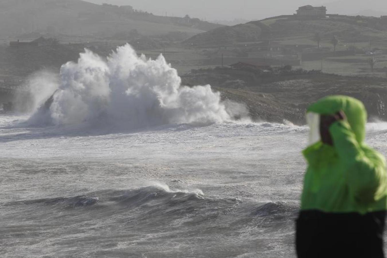 Oleaje en Suances.