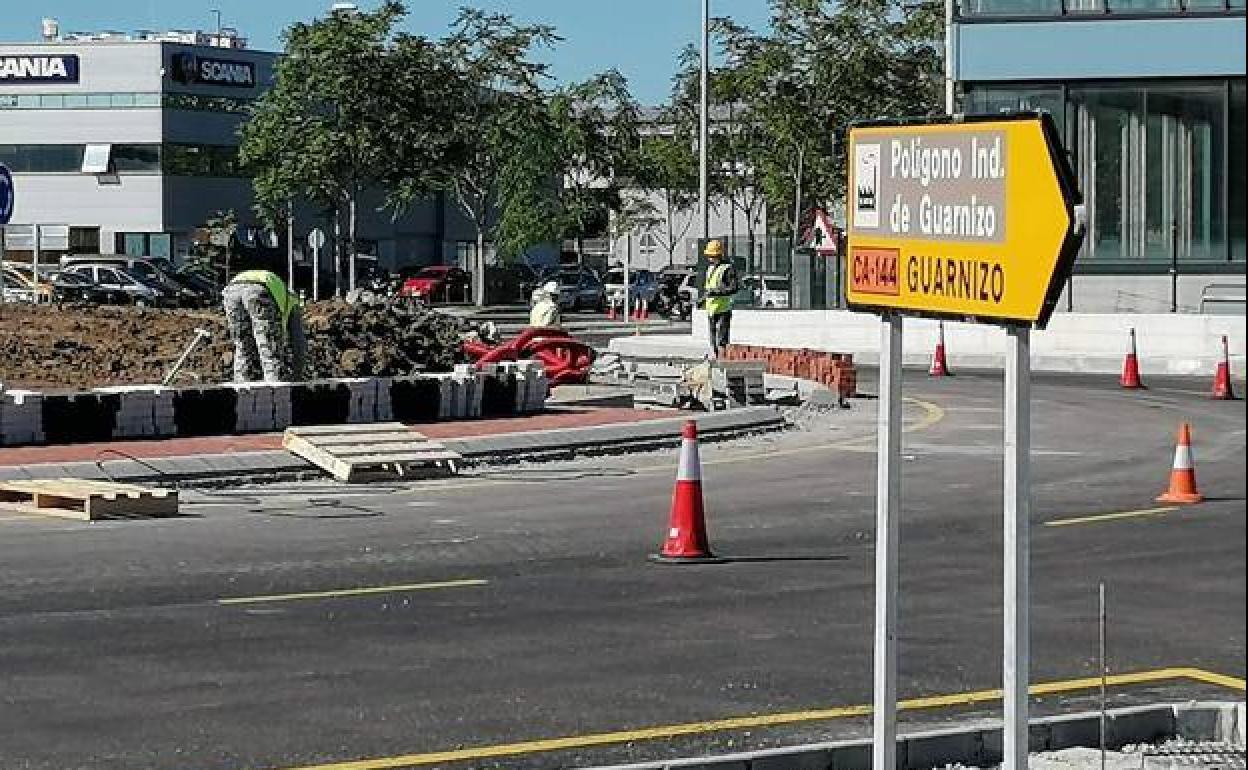 Obras Públicas quiere abrir en 20 días el nuevo vial de acceso al polígono de Morero