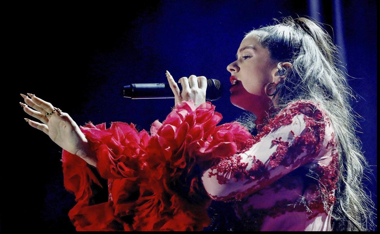 Rosalía en los Latin Grammy 2018