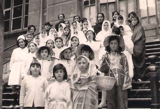 Curso preparatorio con Doña Josefina, Día del Domund. Octubre de 1969