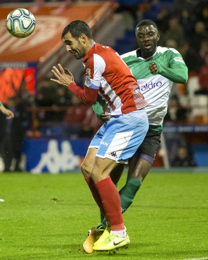 El Racing, mejor que el Lugo durante 72 minutos, perdona, se viene abajo y pierde otros dos puntos