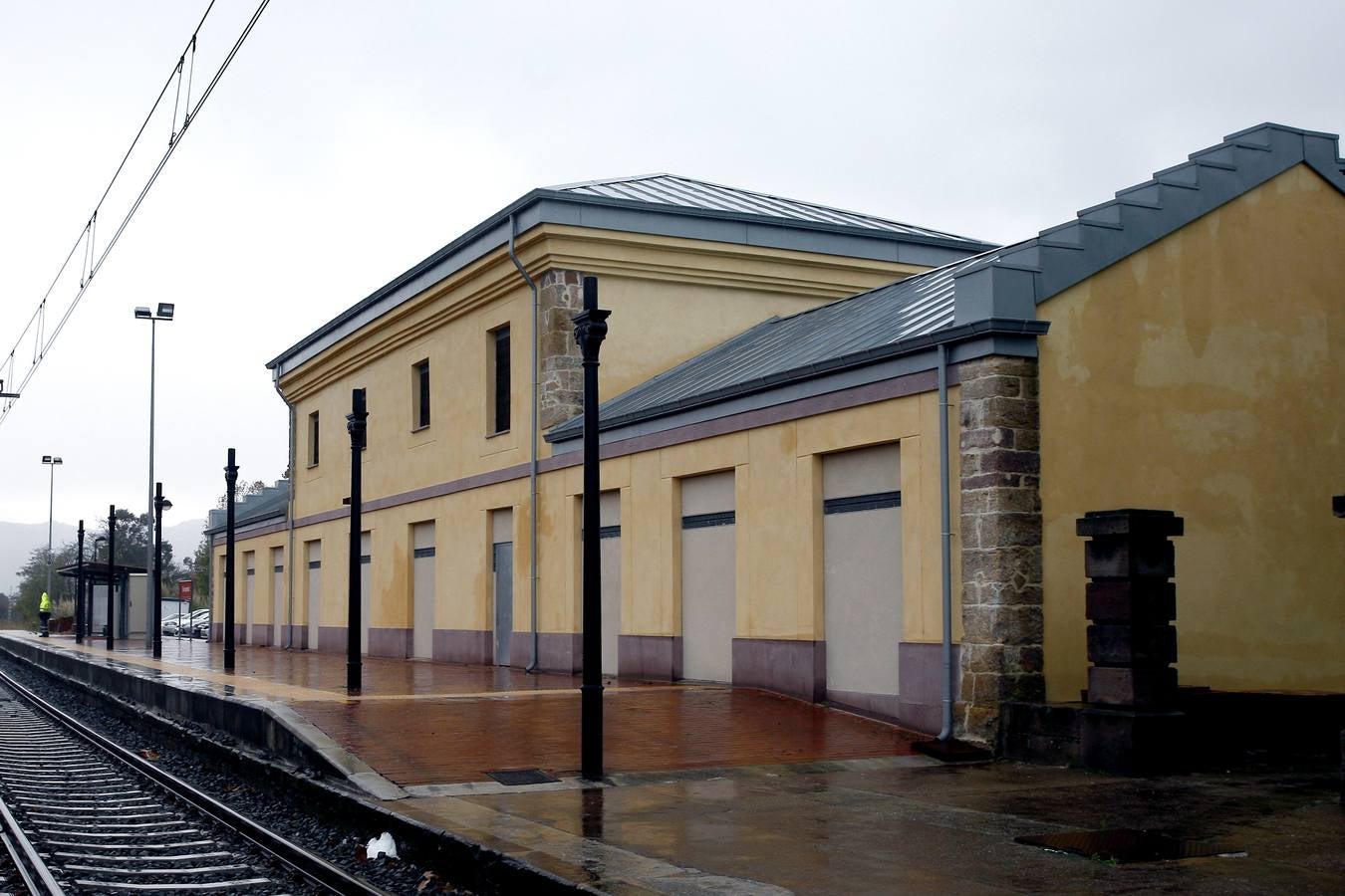 La estación de Sierrapando ofrece una nueva imagen tras las obras de rehabilitación. 