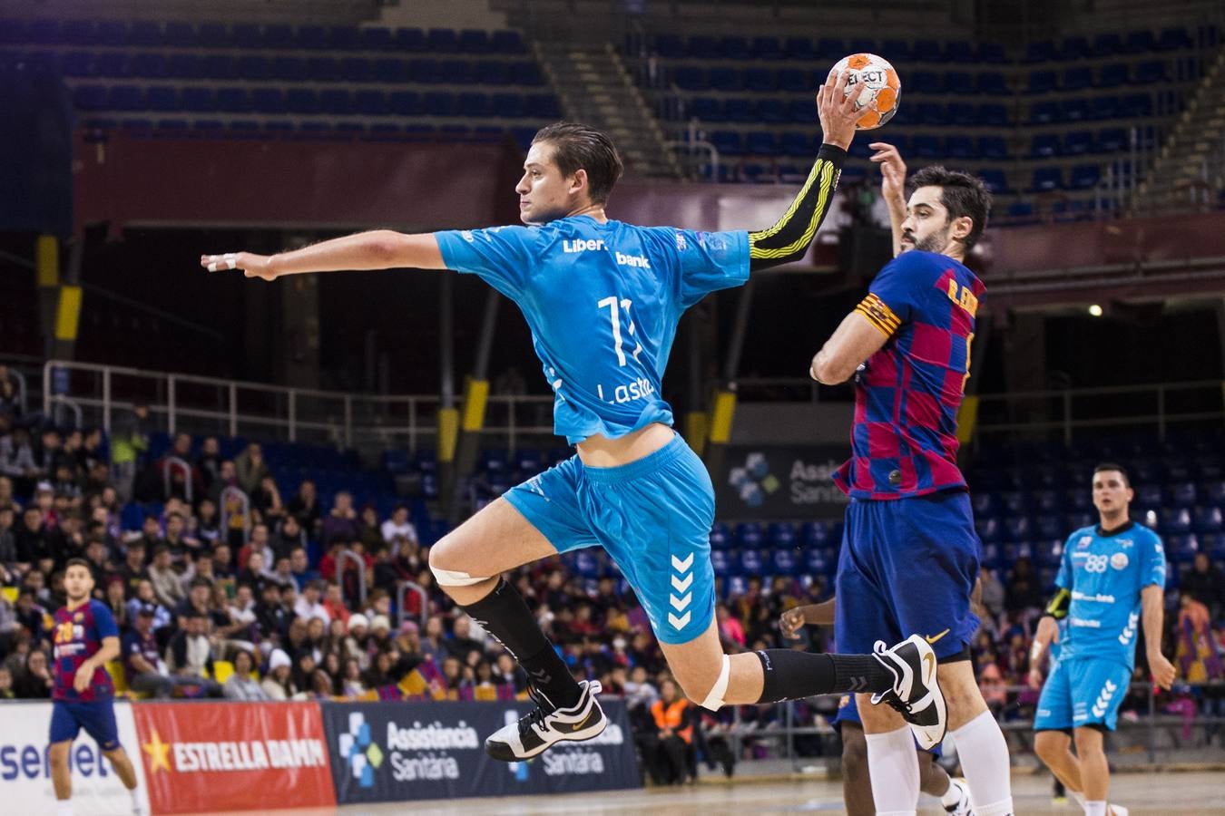 Fotos: Dura derrota del Liberbank Cantabria Sinfín ante el Barça