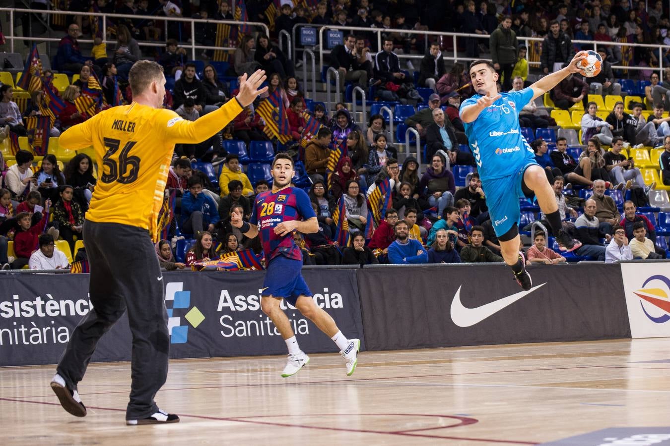 Fotos: Dura derrota del Liberbank Cantabria Sinfín ante el Barça