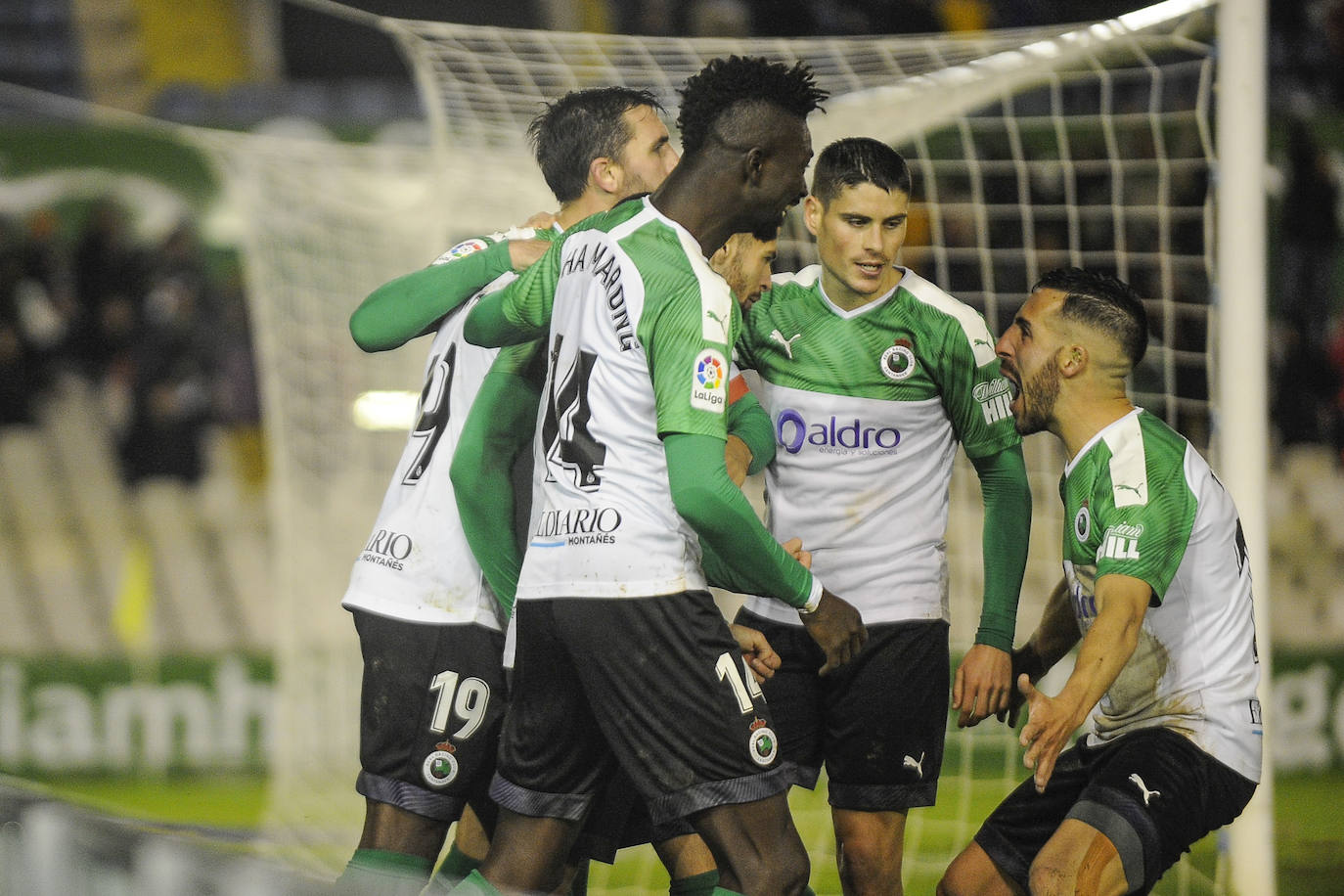 Fotos: El Racing enfrenta al Extremadura en El Sardinero