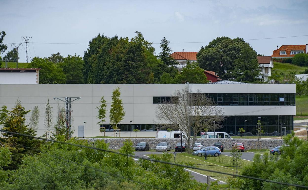 Sede de Cantabria Labs en el municipio de Villaescusa.