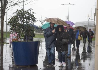 Imagen secundaria 1 - Los hosteleros, satisfechos con la ocupación del puente en Cantabria, que cifran en el 65%