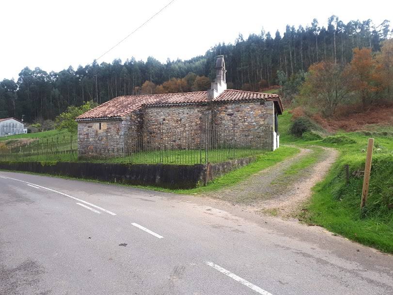 Este paseo por la comunidad vecina más rural nos reencontrará con lugares que fueron grandes centros de encuentro y una herramienta imprescindible para convertir el grano en harina