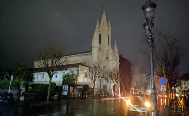 Imagen de la zona del Alto de Miranda, esta tarde a oscuras.