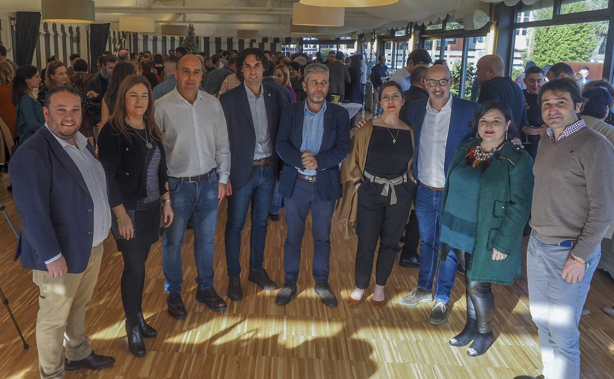 Foto de familia de la cúpula de Ciudadanos en Cantabria.