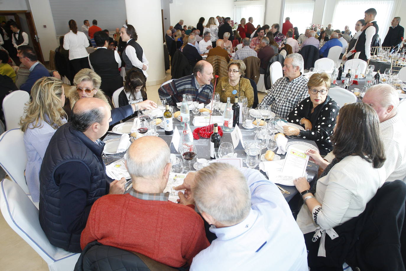 Fotos: Comida de Navidad de militantes y simpatizantes del PRC