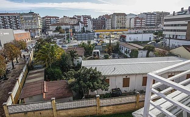 El nuevo Hogar del Transeúnte se levantará en el emplazamiento del anterior, en la confluencia de las calles Pablo Garnica y Pancho Cossío.