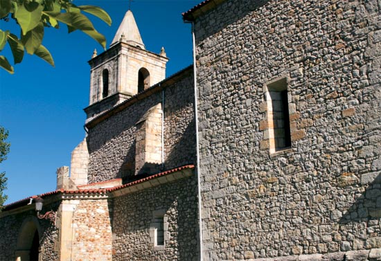 Imagen secundaria 2 - Santuario de Nuestra Señora de Latas, situado en Loredo. Iglesia de Galizano. Iglesia de Suesa. 