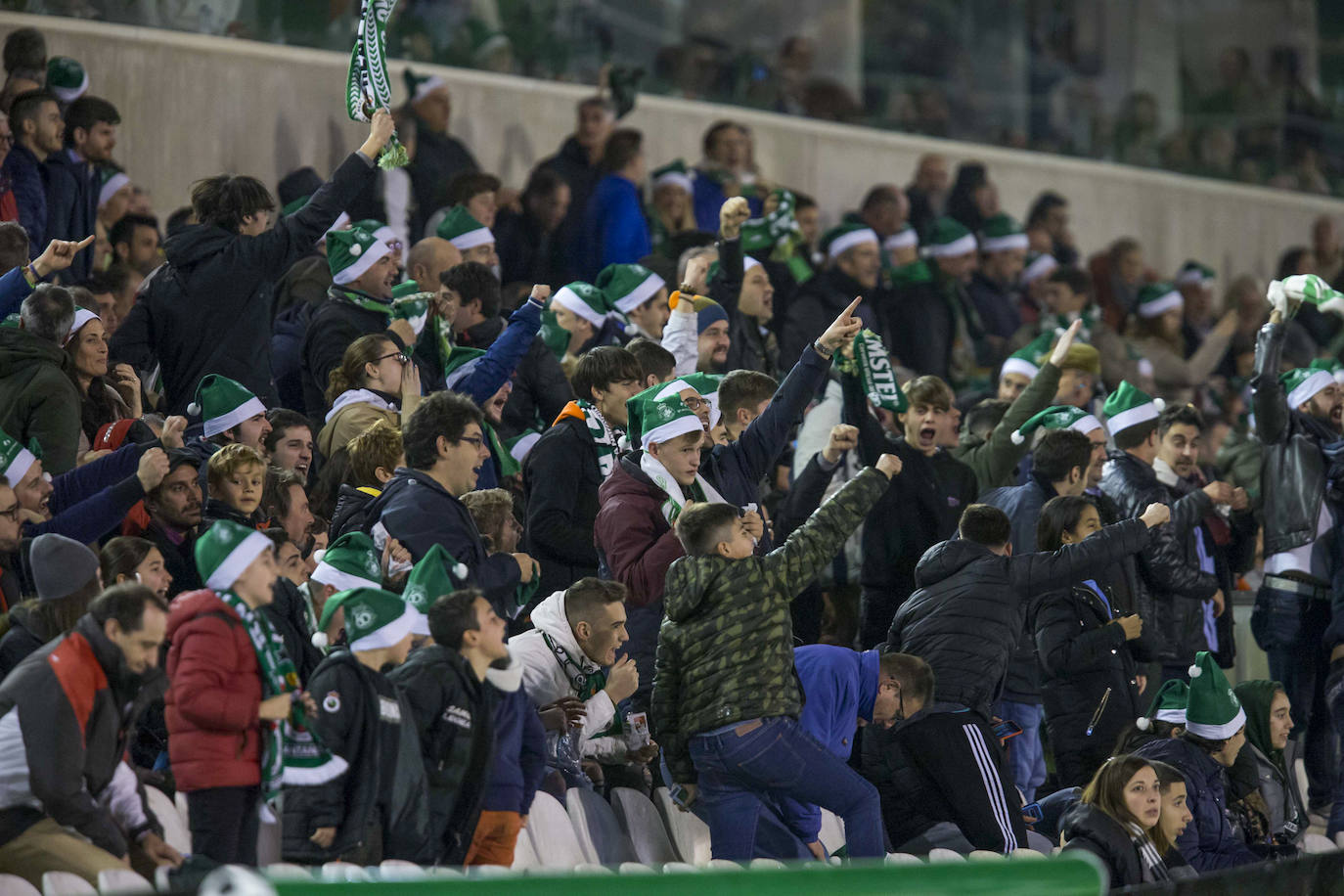 Fotos: Los momentos del Racing-Oviedo