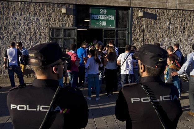 Los agentes se situarán en los aledaños del estadio para evitar incidentes. 