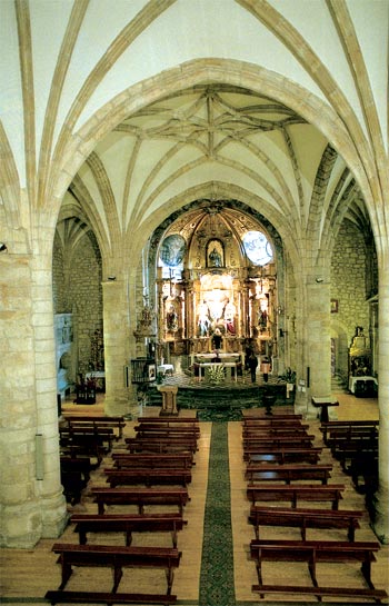 Imagen secundaria 2 - Ermita de La Piedad, situada en el barrio de Espina. Ermita de San Roque, edificada en el siglo XVIII.Interior de la iglesia del Cristo de Limpias.