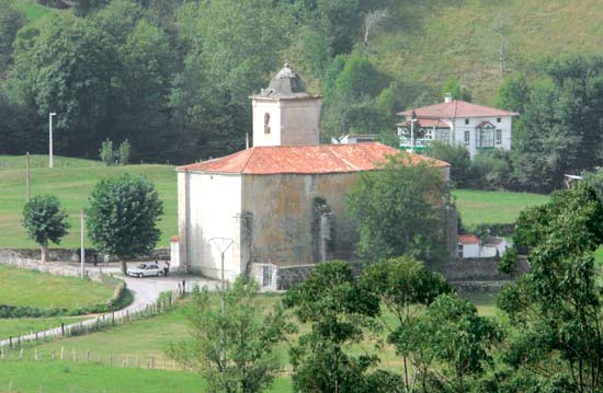 Iglesia de Nuestra Señora, en Riva.