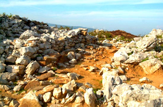 Vista del castro de Sámano.