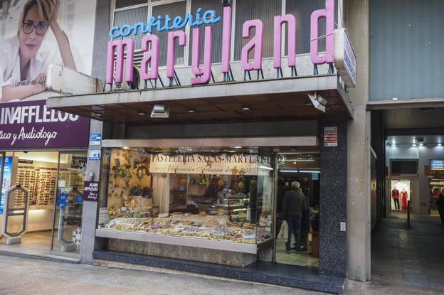 La pastelería Maryland, ubicada en la calle Burgos, cerrará definitivamente el 12 de enero.