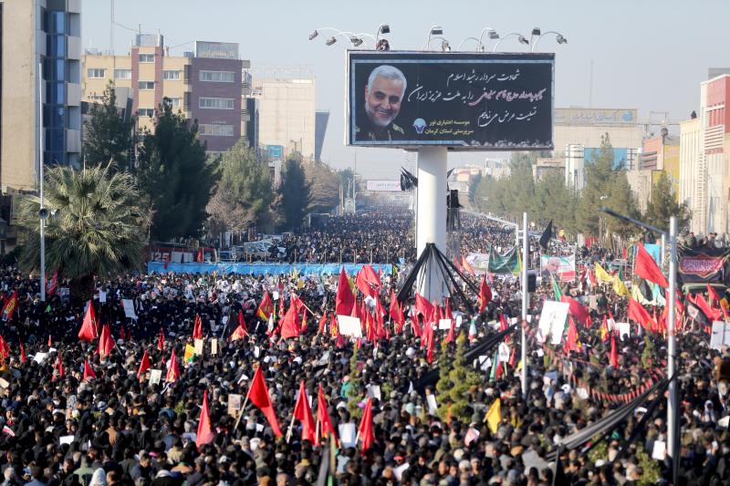 Imagen secundaria 1 - Irán aprueba calificar al Pentágono como fuerza terrorista