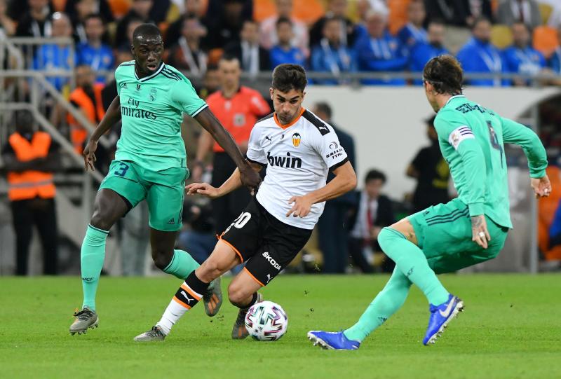 Fotos: Las mejores imágenes del Valencia-Real Madrid