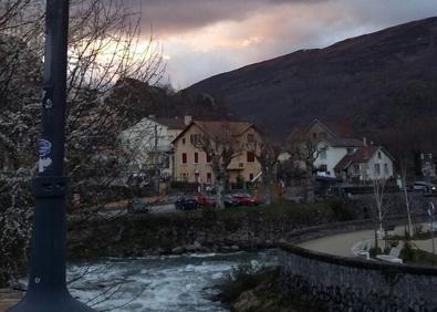 Imagen secundaria 1 - Ax-les-Thermes, 80 km esquiables y 63 fuentes termales en los Pirineos franceses