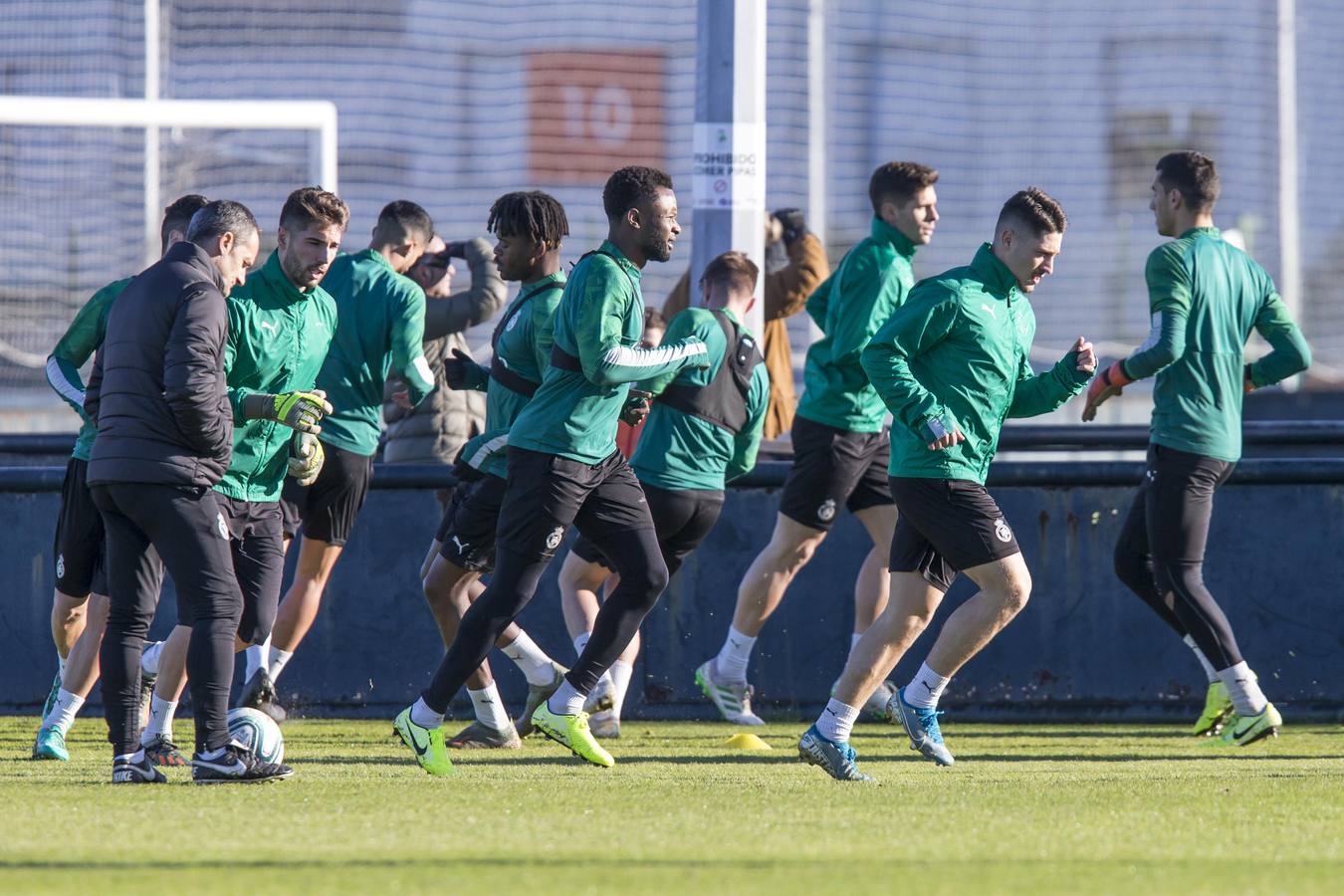 Fotos: Imágenes del entrenamiento del Racing de este sábado