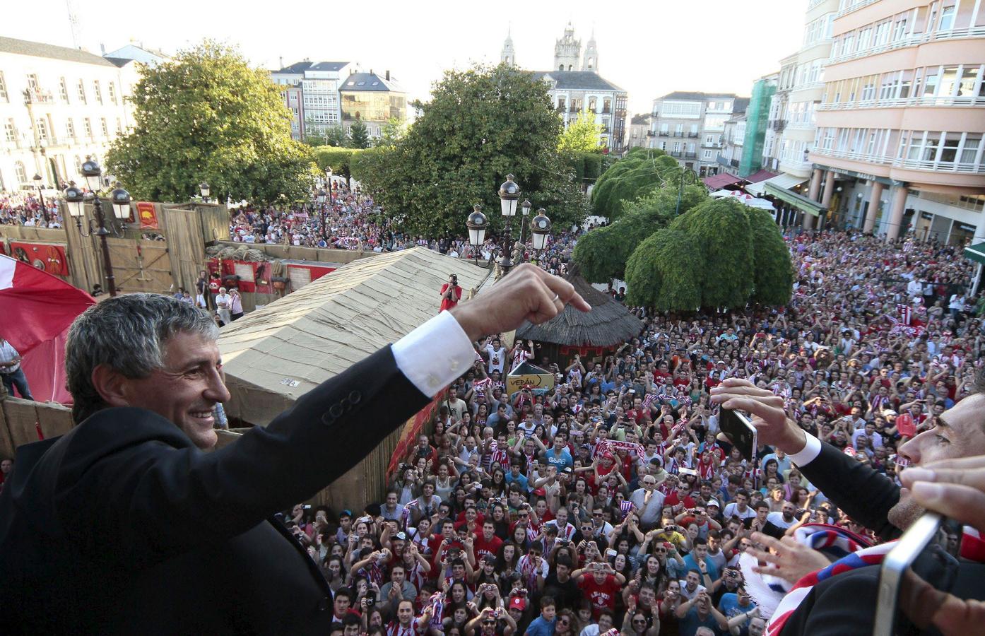 2012. Celebrando el ascenso a Segunda con el Lugo.