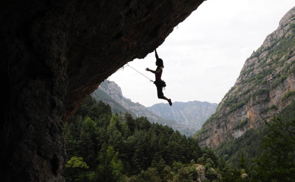 Varias veces campeón mundial de paraescalada, Carmona cree que «los límites sólo están en la cabeza»