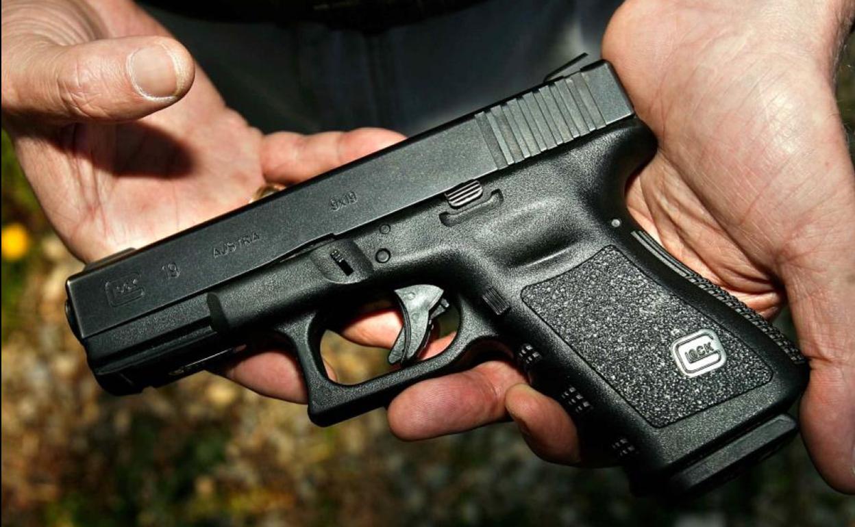 Glock 19, similar a la olvidada por el escolda de David Cameron en el retrete de un avión.