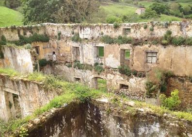 Imagen secundaria 1 - La Casa de Pico Velasco pasa a la &#039;lista negra&#039; del Patrimonio de Cantabria