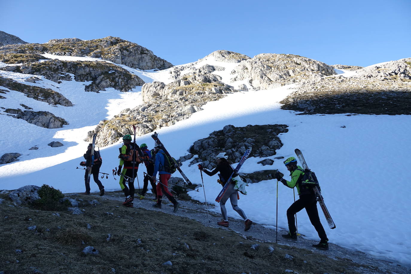 Fotos: La belleza del esquí de alta montaña en la Sotres Sky Tour