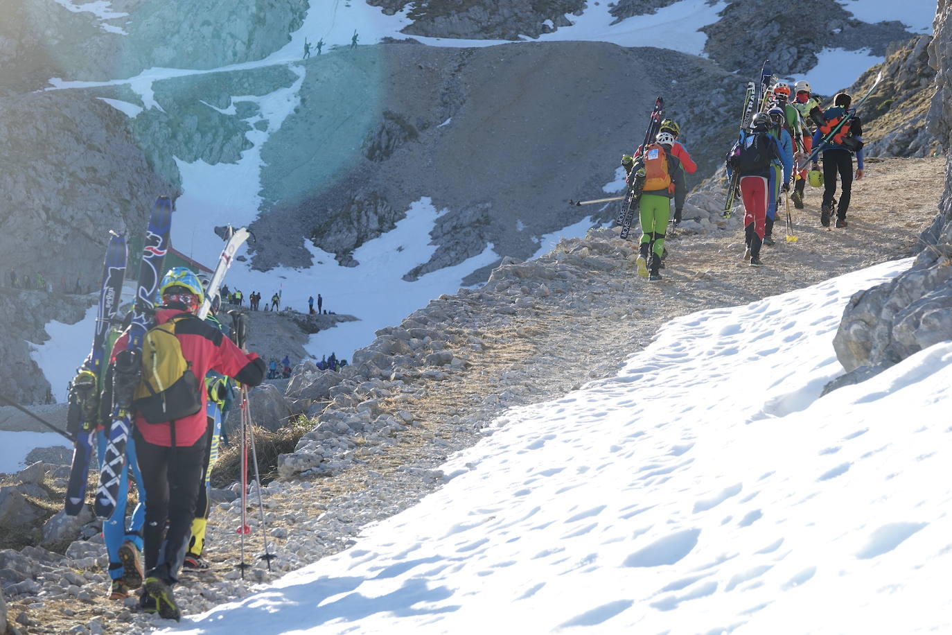 Fotos: La belleza del esquí de alta montaña en la Sotres Sky Tour