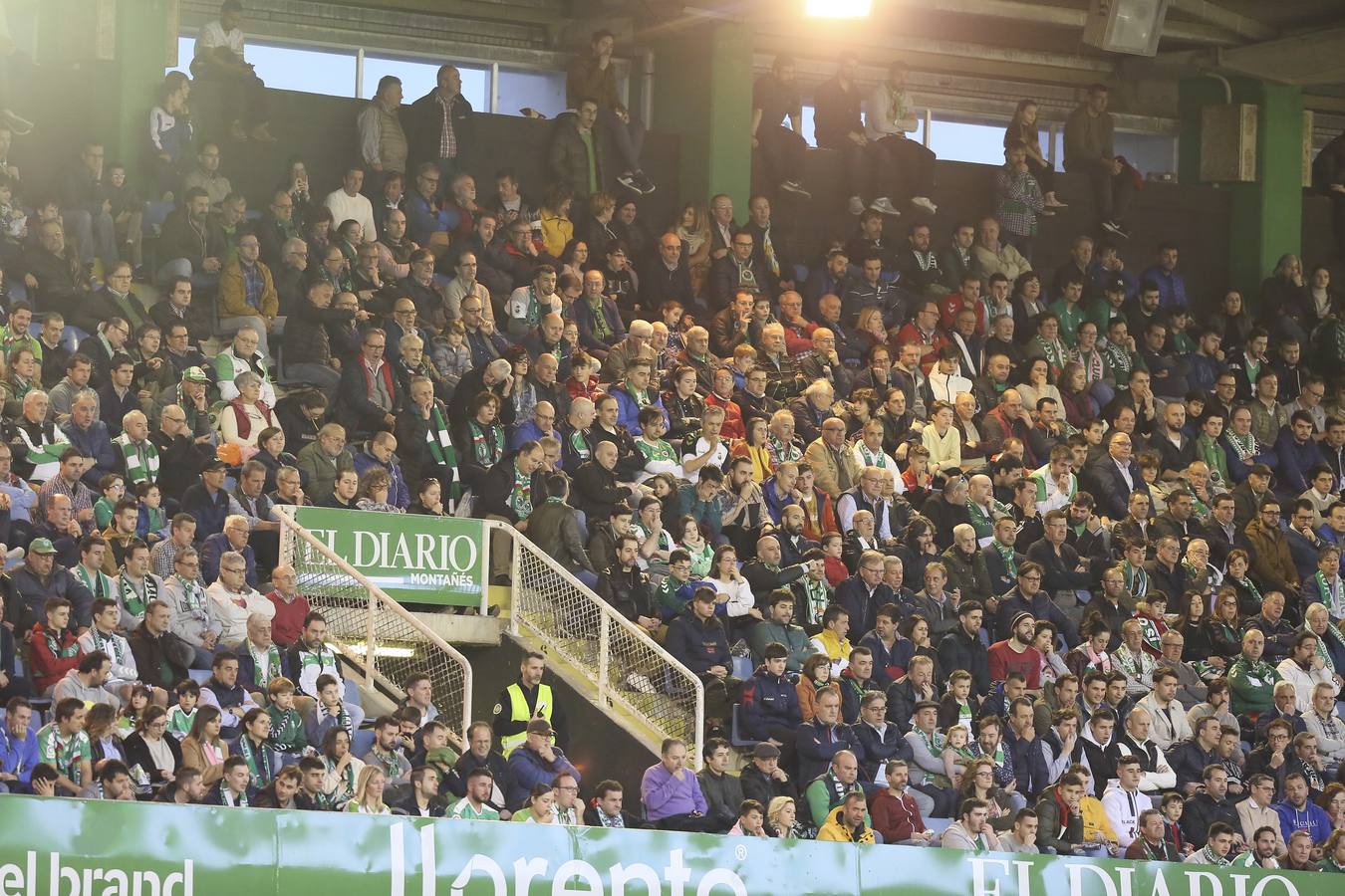 Fotos: Búscate si estuviste en la Tribuna Este de los Campos de Sport