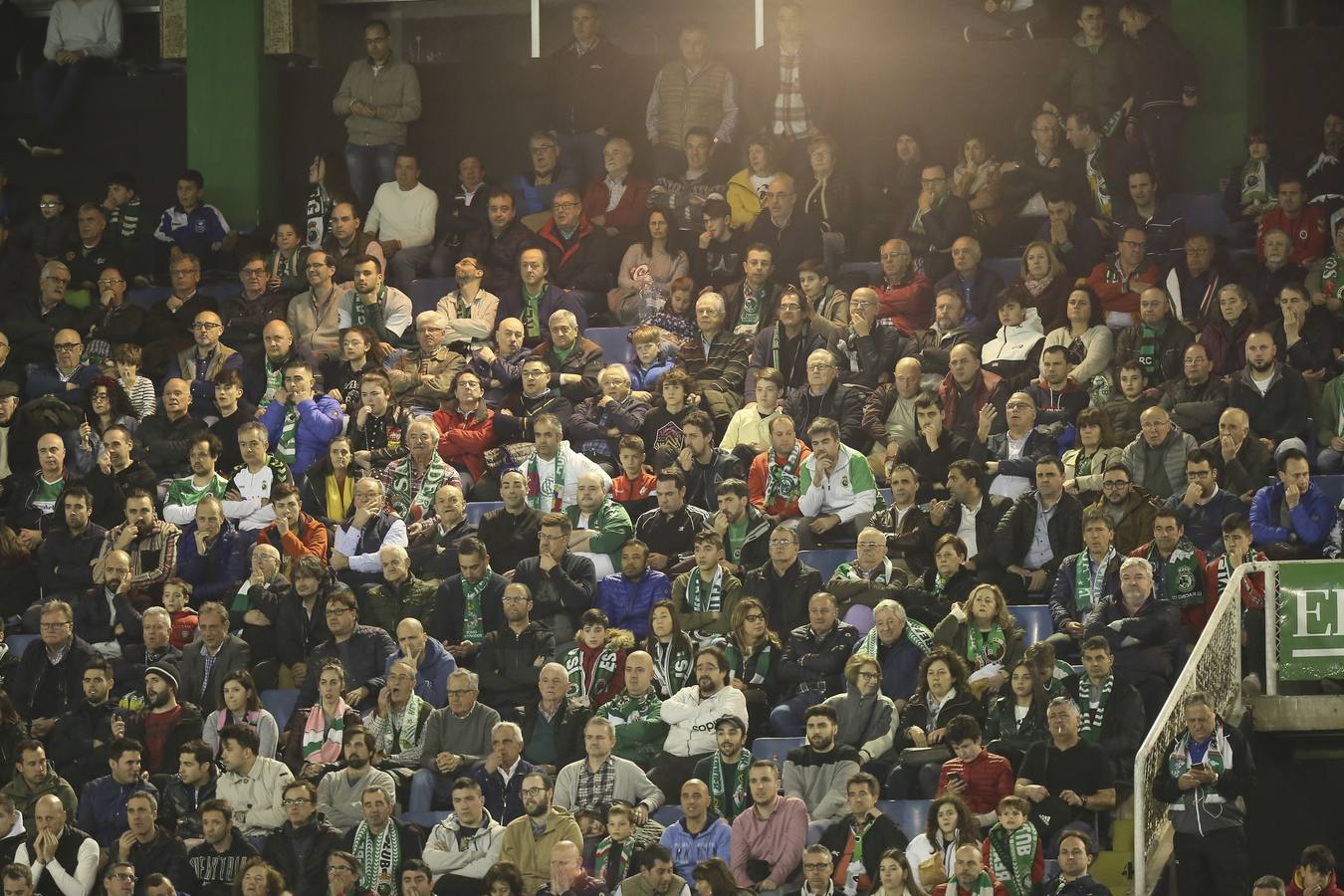 Fotos: Búscate si estuviste en la Tribuna Este de los Campos de Sport