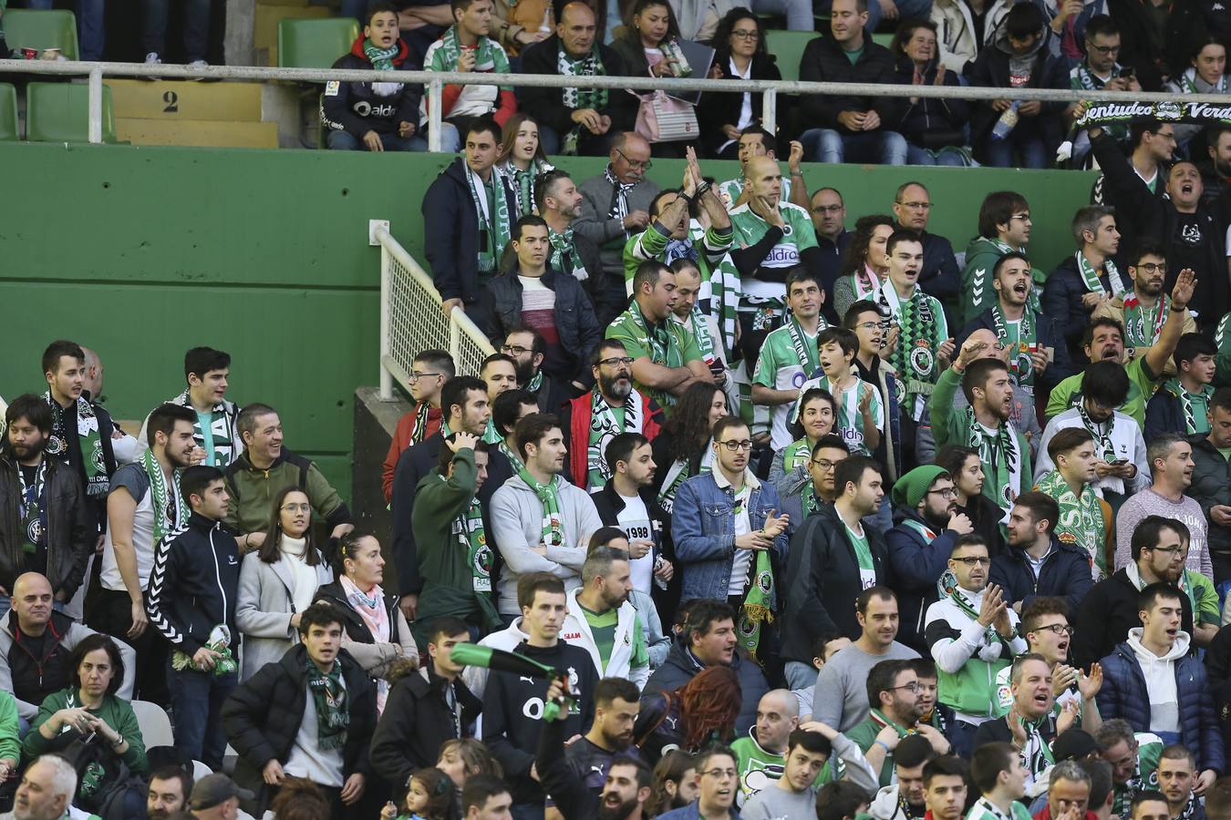 Fotos: Búscate si estuviste en la Tribuna Norte de los Campos de Sport