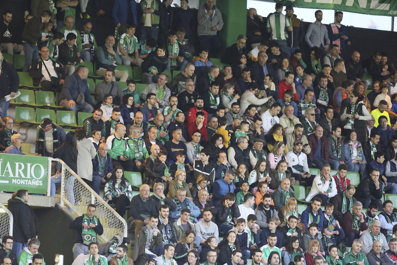 Fotos: Búscate si estuviste en la Tribuna Norte de los Campos de Sport