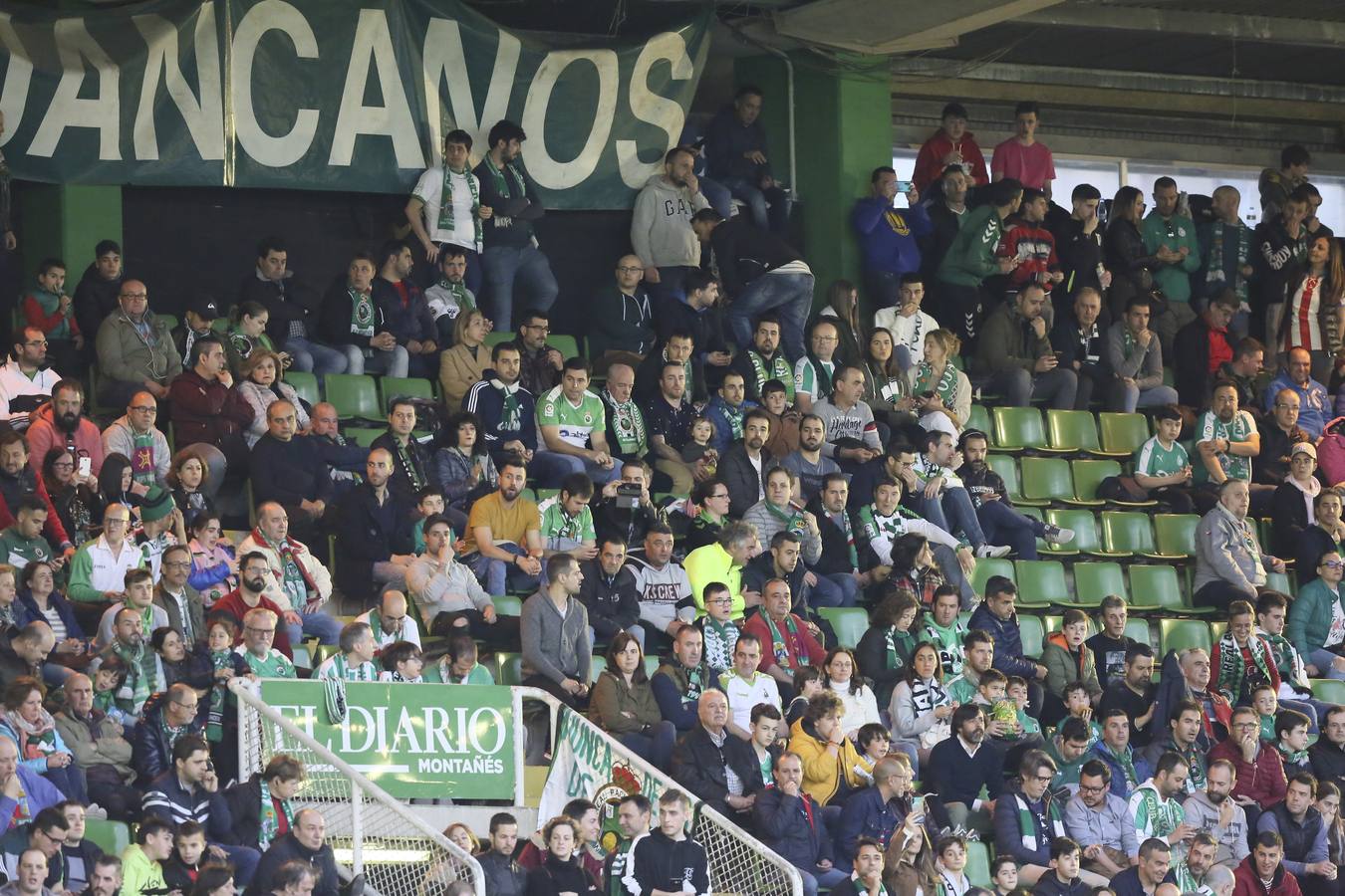 Fotos: Búscate si estuviste en la Tribuna Norte de los Campos de Sport