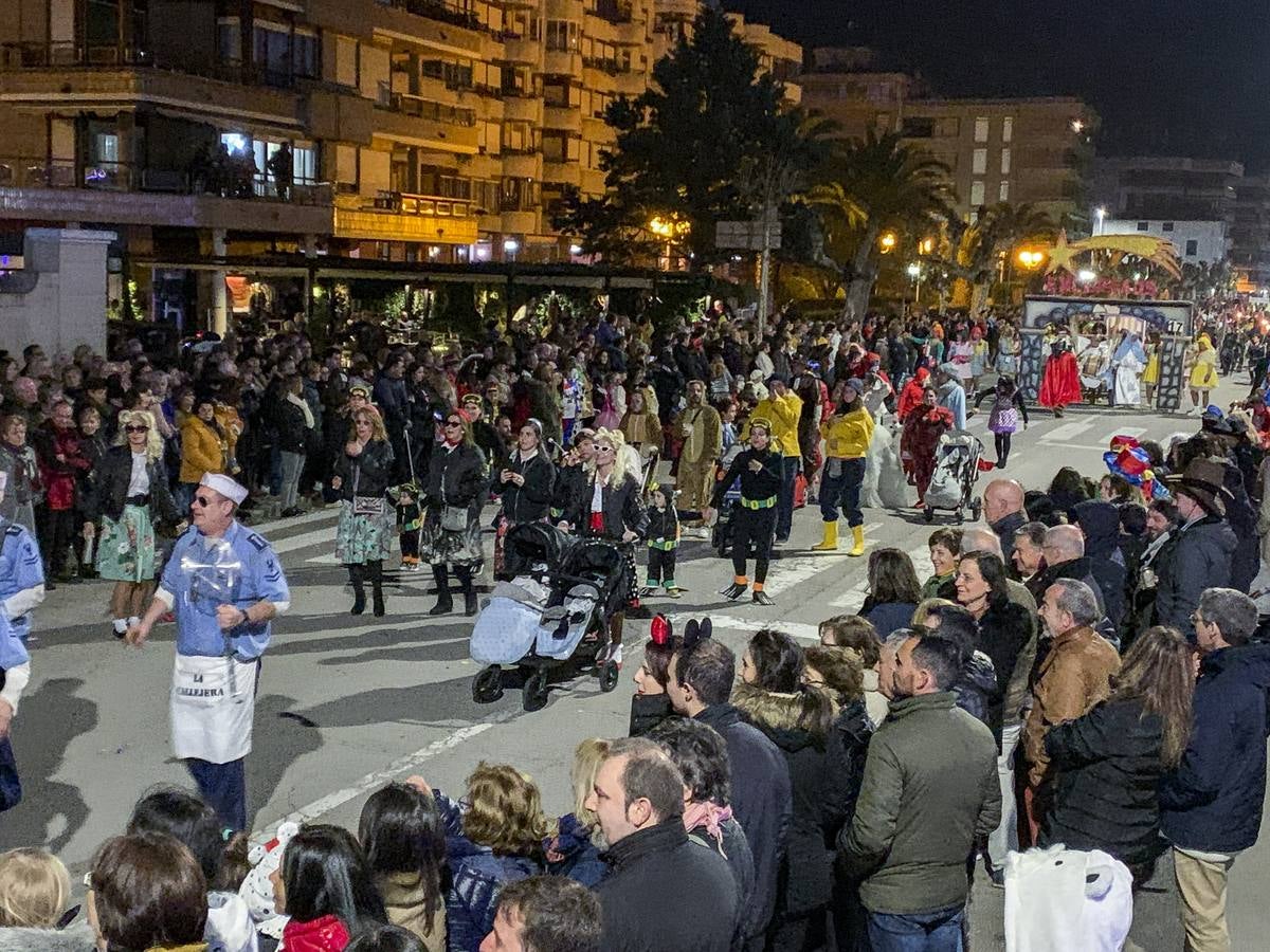 Fotos: Gran desfile de carnaval en Santoña