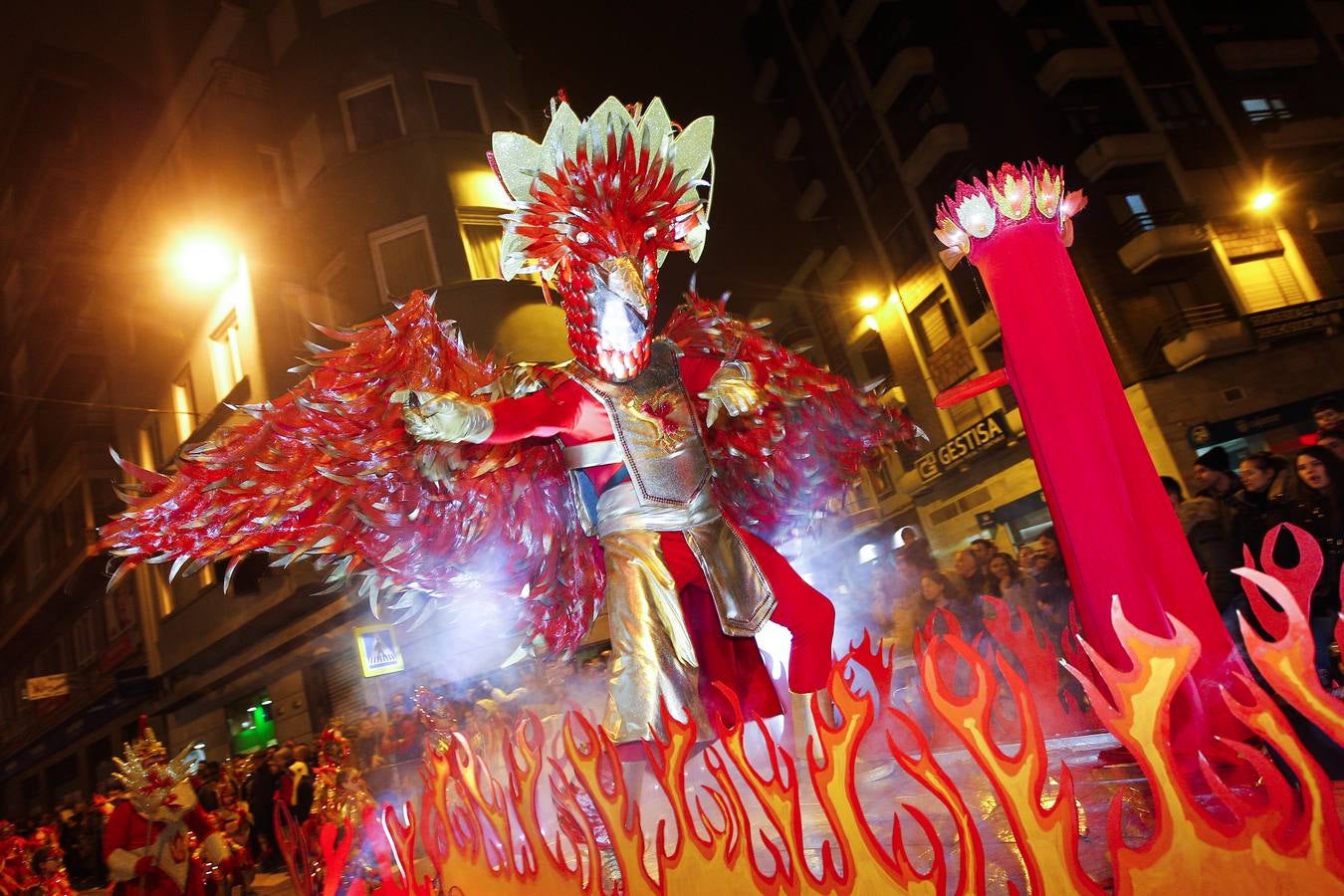 Fotos: Desfile multitudinario en Torrelavega