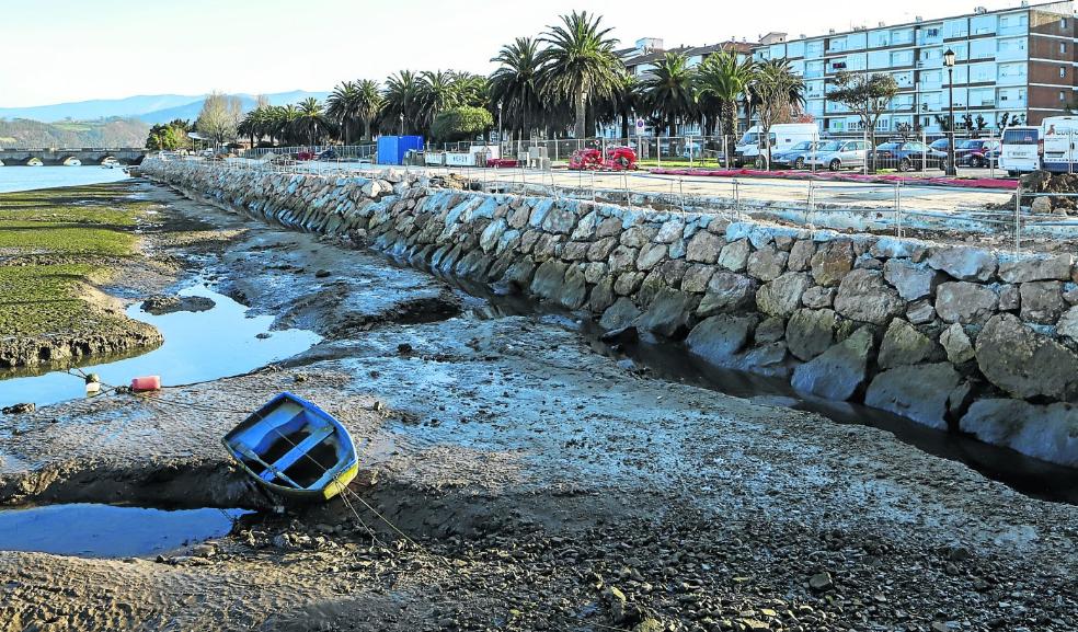 Las obras ejecutadas hasta el momento han consistido en la construcción de una nueva escollera.