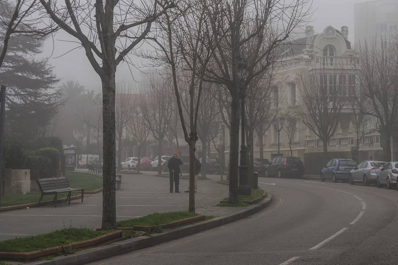 Fotos: Una densa niebla cubre Santander