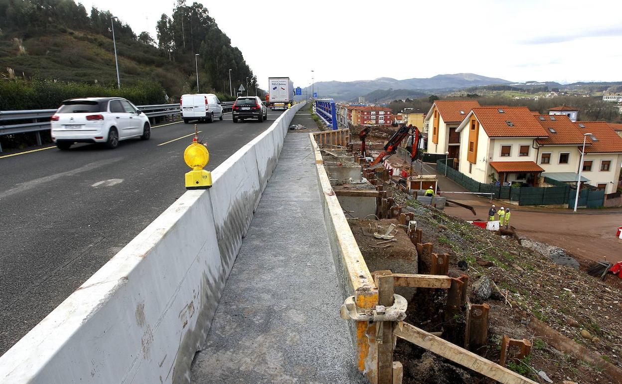 Obras en la autovía de la Meseta, A-67, a la altura de Barreda.