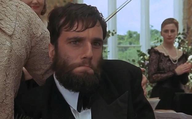 Daniel Day Lewis da vida en 'Mi pie izquierdo' al pintor y escritor Christy Brown.