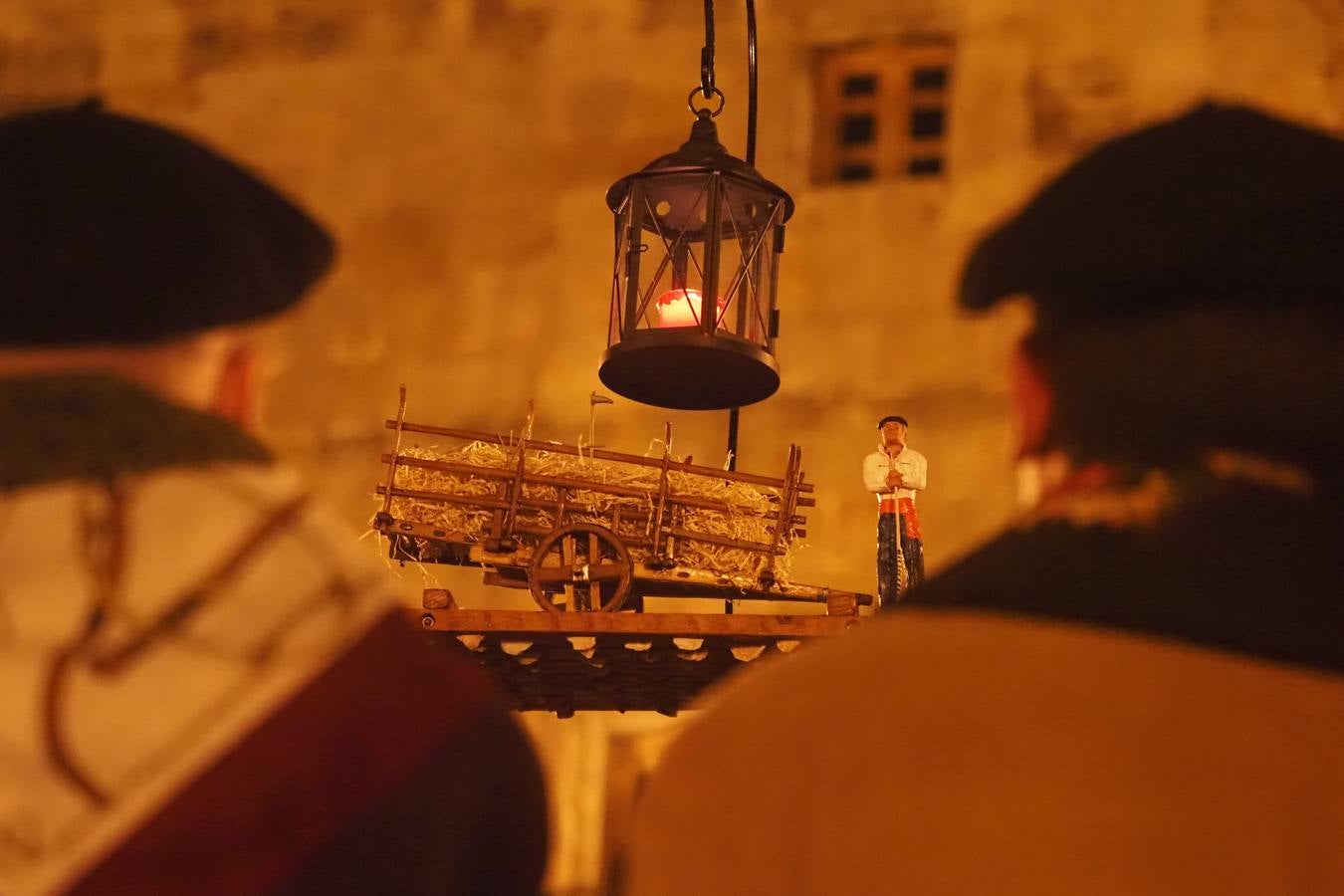 Santander, Torrelavega, Soba o Reinosa fueron algunos de los puntos donde se escucharon los tradicionales cantos de bienvenida a la primavera. En la imagen, las marzas de Reinosa