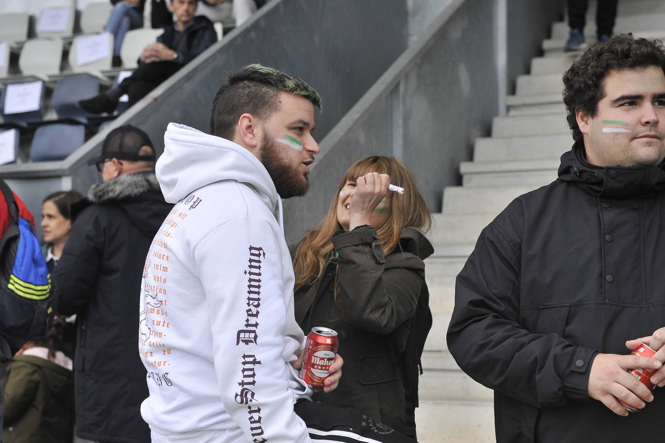 Fotos: Gran ambiente en el derbi del Malecón entre el Aldro Independiente y el Bathco