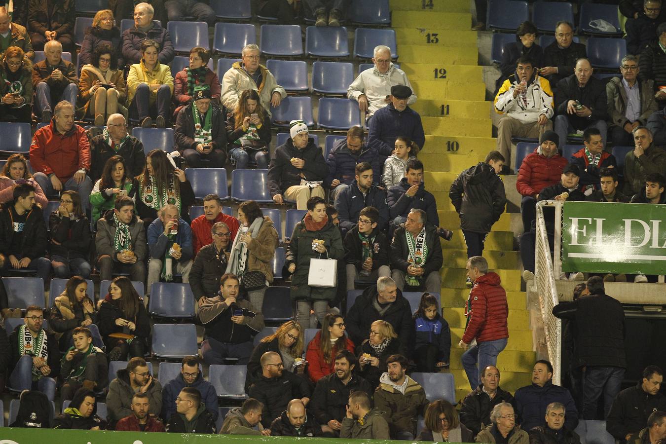 Fotos: Búscate si estuviste en la Tribuna Este de los Campos de Sport