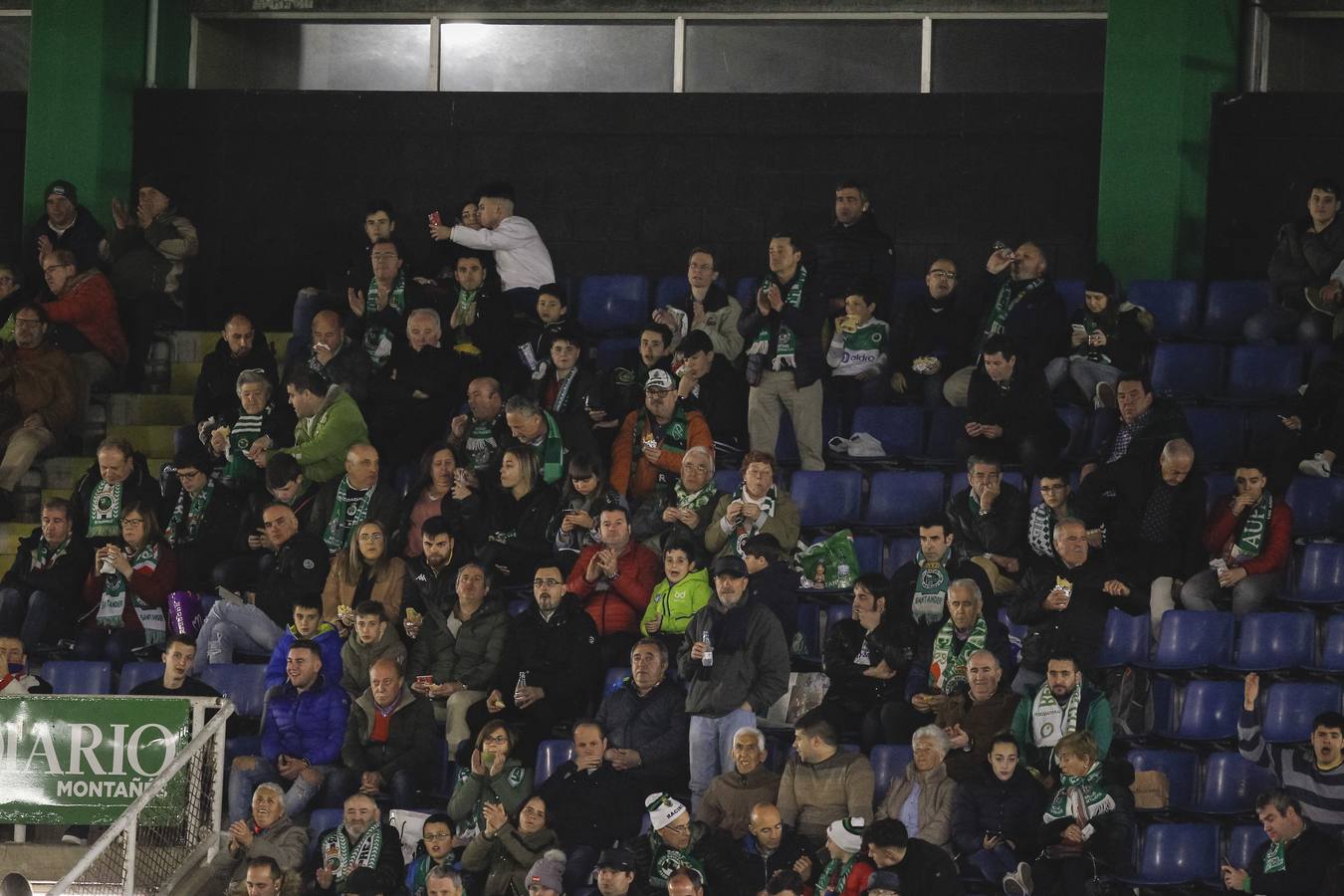 Fotos: Búscate si estuviste en la Tribuna Este de los Campos de Sport