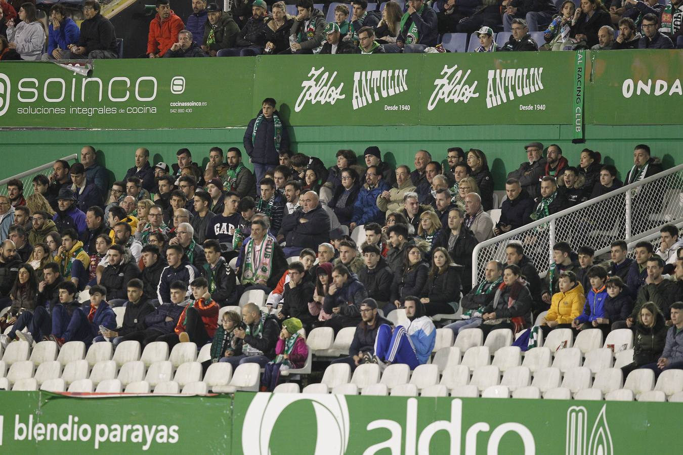 Fotos: Búscate si estuviste en la Tribuna Este de los Campos de Sport