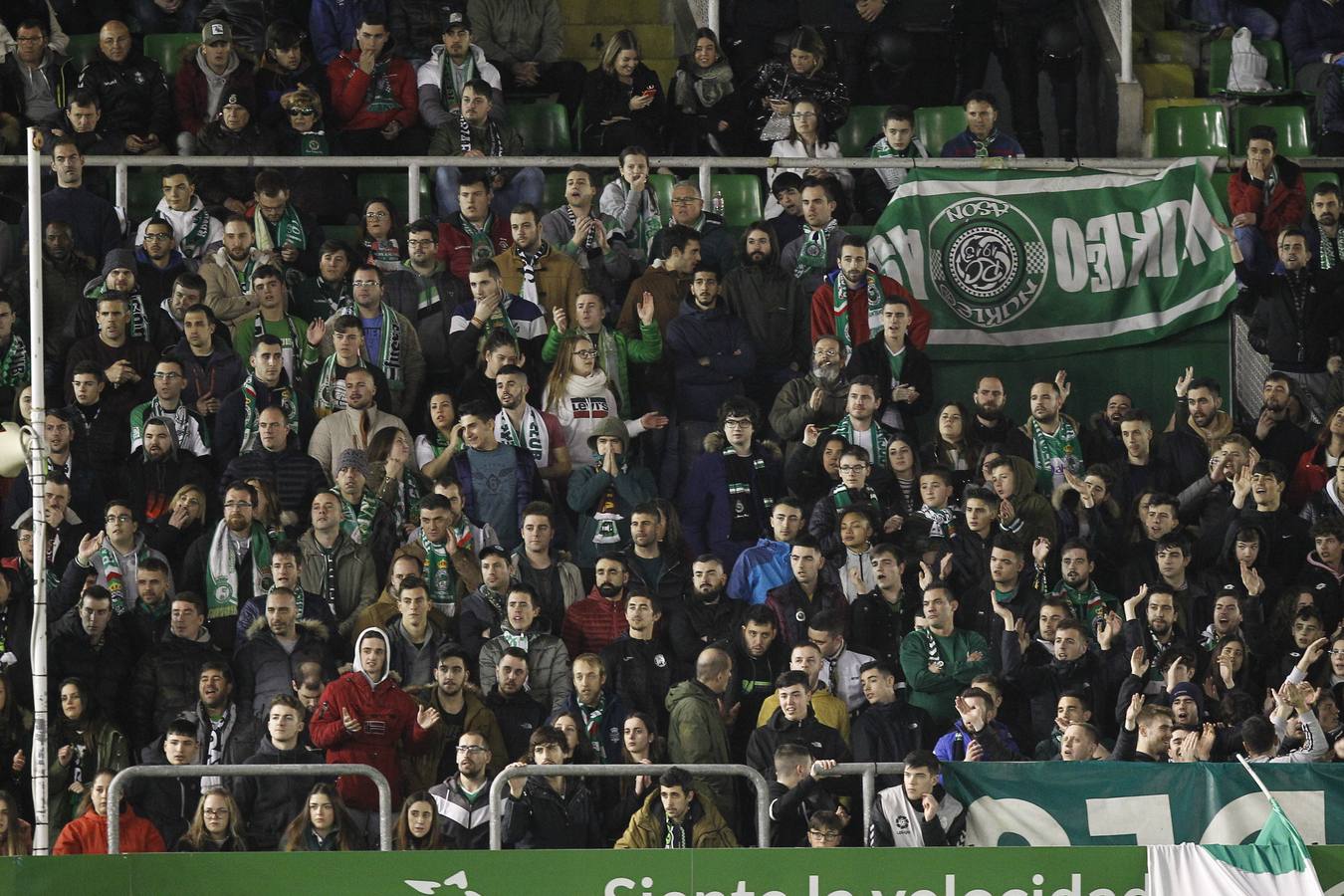 Fotos: Búscate si estuviste en la Tribuna Este de los Campos de Sport